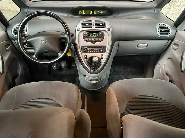 Citroen xsara picasso 1.6i-16v caractère 109pk 2006, 92-tf-dl - afbeelding 11 van  30