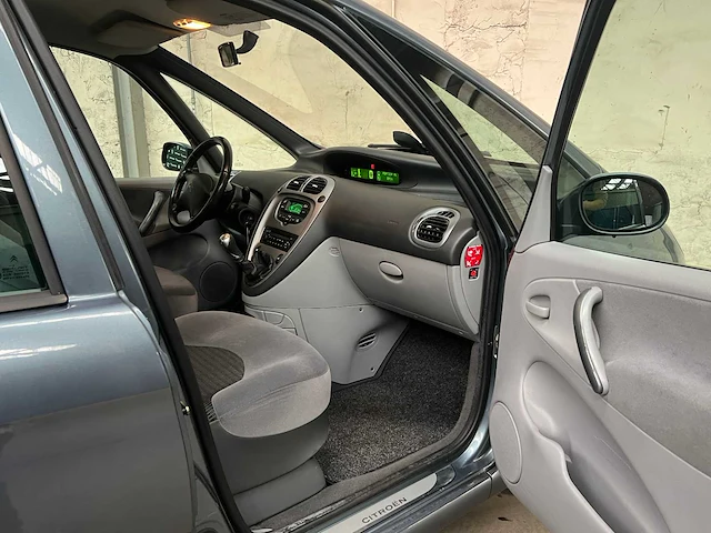 Citroen xsara picasso 1.6i-16v caractère 109pk 2006, 92-tf-dl - afbeelding 18 van  30