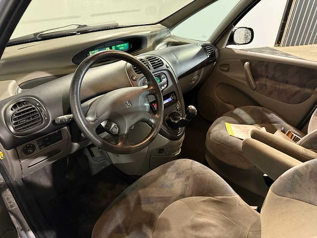 Citroen xsara picasso 1.8i-16v plaisir, 05-jf-fd - afbeelding 12 van  13