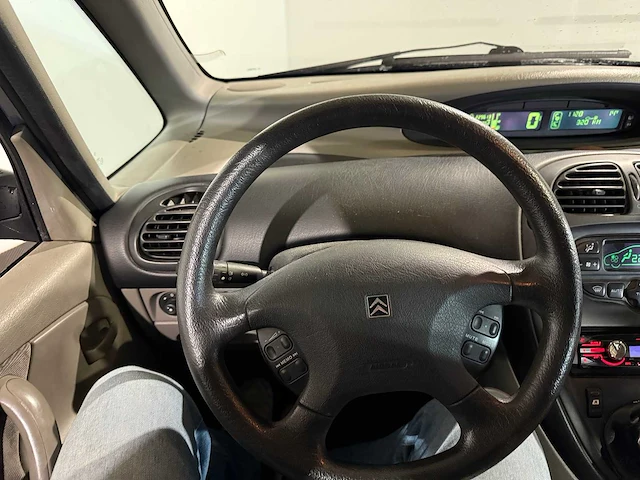 Citroen xsara picasso 1.8i-16v plaisir, 05-jf-fd - afbeelding 13 van  13
