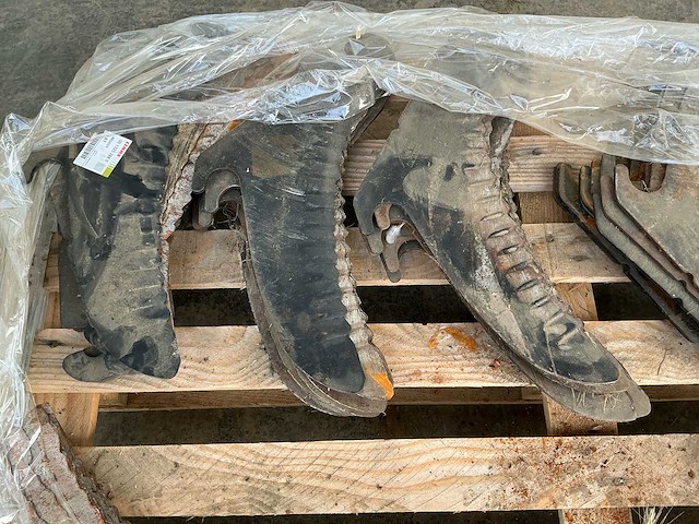 Claas - 0013252880 - opraapwagen snijmessen - afbeelding 3 van  5