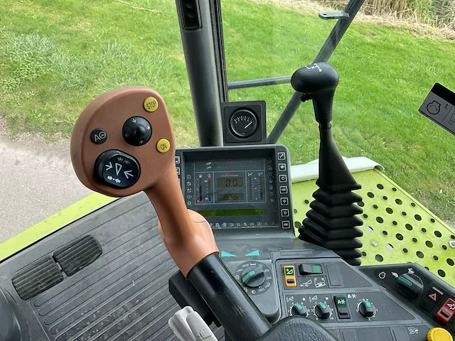 Claas - lexion 440 - maaidorser - afbeelding 30 van  58