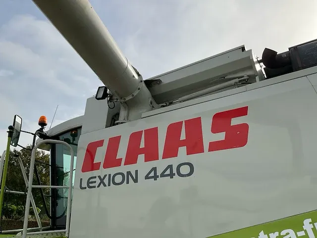 Claas - lexion 440 - maaidorser - afbeelding 33 van  58