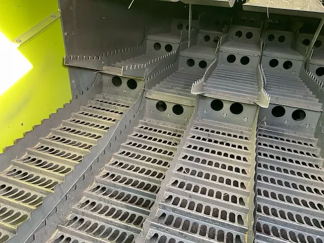 Claas - lexion 440 - maaidorser - afbeelding 48 van  58