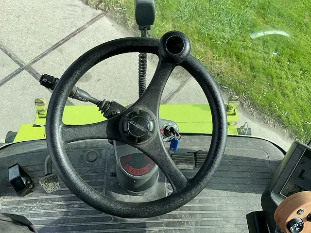 Claas - lexion 440 evolution - maaidorser - afbeelding 27 van  54