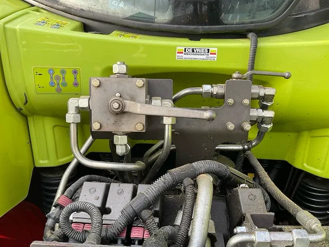 Claas axion 810 vierwielaangedreven landbouwtractor - afbeelding 25 van  47