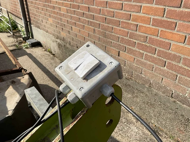 Claas disco 8500 ct dubbele achtermaaier - afbeelding 12 van  13