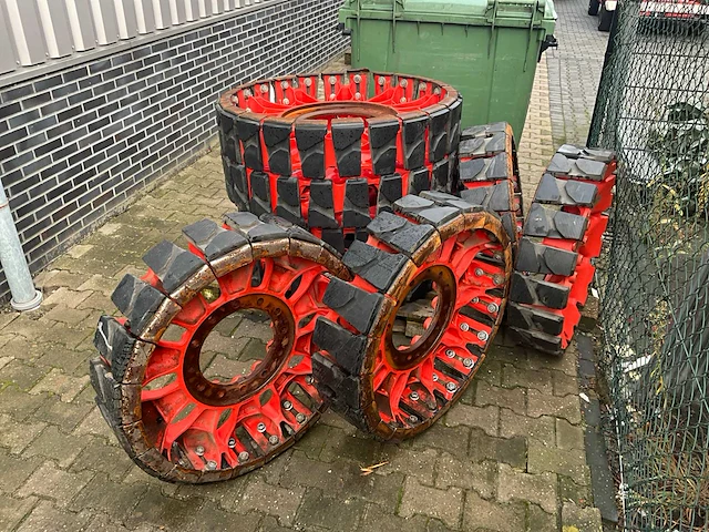 Claas rupsvelgen - afbeelding 8 van  15