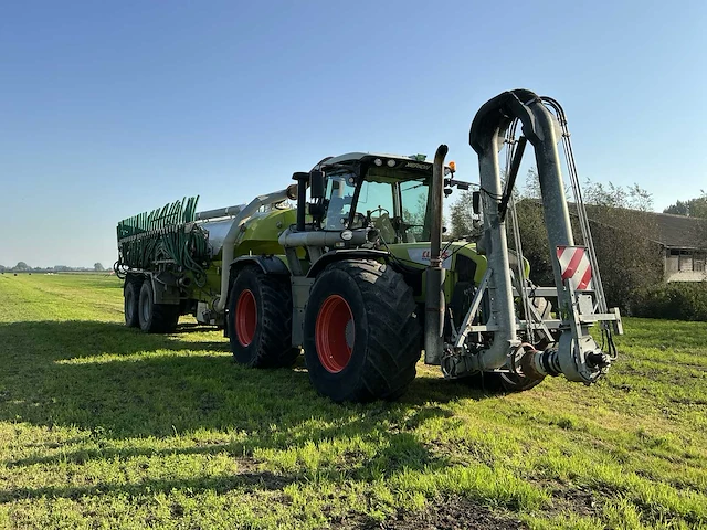 Claas xerion 3800 trac vc + garant kotte ptlx 28 bemester combinatie - afbeelding 12 van  69