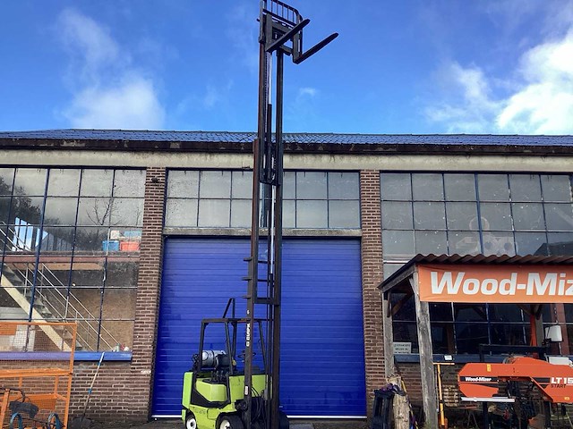 Clark - 1999 - cgc30 - vorkheftruck 7300 mm - afbeelding 14 van  15