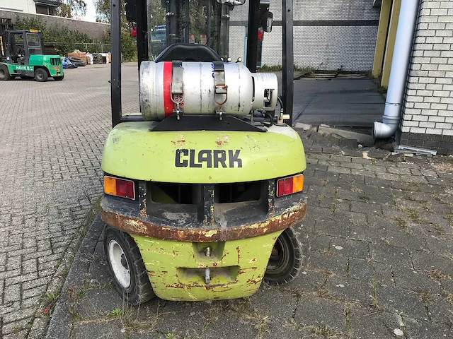 Clark - 2001 - cmp 25l - vorkheftruck - afbeelding 6 van  14