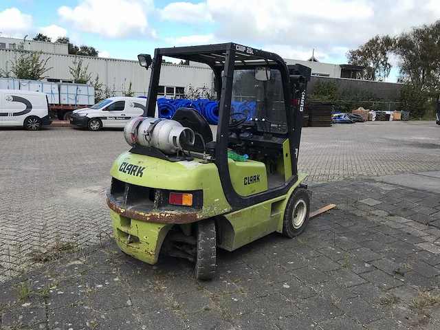 Clark - 2001 - cmp 25l - vorkheftruck - afbeelding 8 van  14