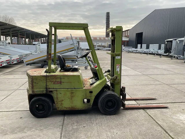 Clark e500-y45pd vorkheftruck - afbeelding 10 van  14
