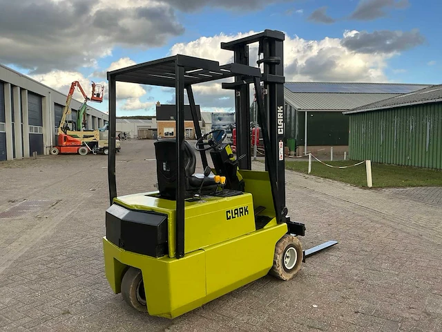 Clark tm15 vorkheftruck - afbeelding 12 van  15