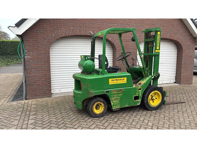 Clark vorkheftruck - afbeelding 2 van  6