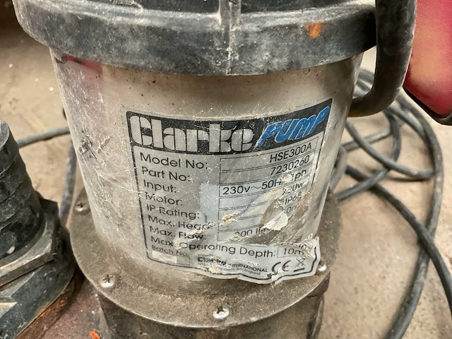 Clarke hse300a dompelpomp - afbeelding 4 van  4