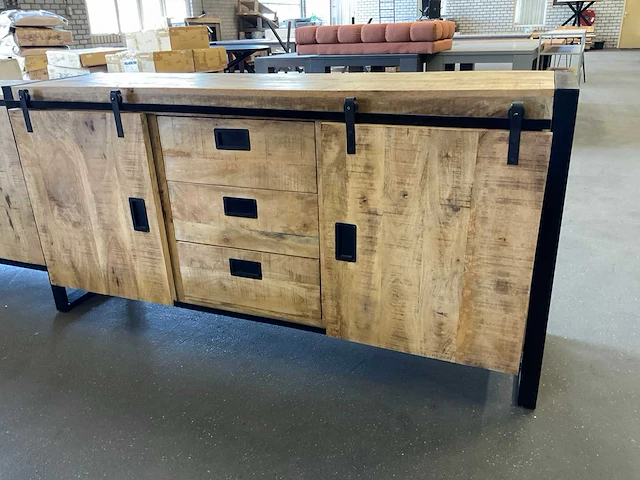 Clase dressoir - afbeelding 1 van  9
