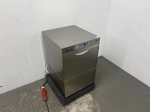 Classeq - d500ws - korvenvaatwasmachine - afbeelding 3 van  7