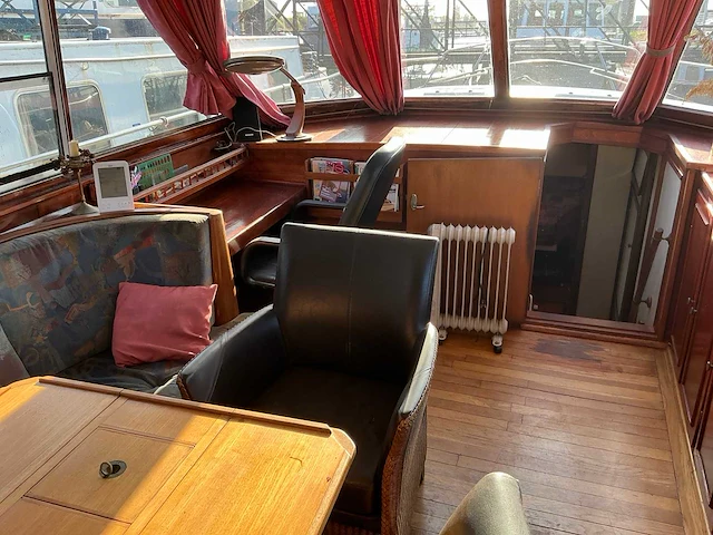 Classic motorjacht - afbeelding 8 van  32