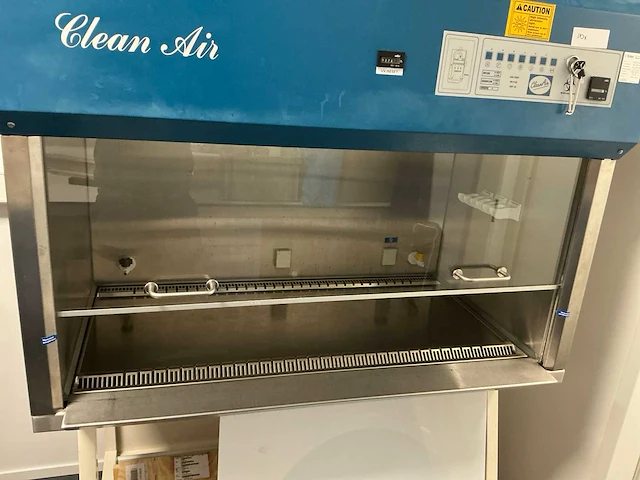 Clean air laminaire flowkast - afbeelding 9 van  9