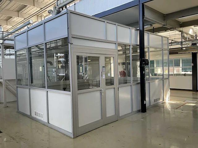Cleanroom - afbeelding 1 van  10