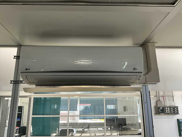 Cleanroom - afbeelding 10 van  10