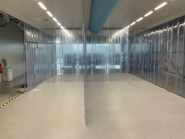 Cleanroom - afbeelding 10 van  21
