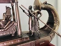 Cleopatra - egyptisch gebronseerd historische boot met slaven - afbeelding 3 van  18