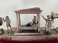 Cleopatra - egyptisch gebronseerd historische boot met slaven - afbeelding 6 van  18