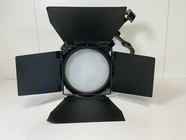 Clf (hera) rgbwauv color mixing ultra silent spotlights (2x) - afbeelding 6 van  6