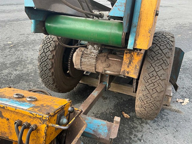 Climax z40v opraapmachine met mobiele opvoerband - afbeelding 26 van  37