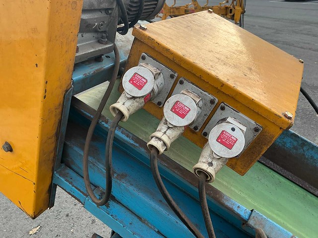 Climax z40v opraapmachine met mobiele opvoerband - afbeelding 31 van  37