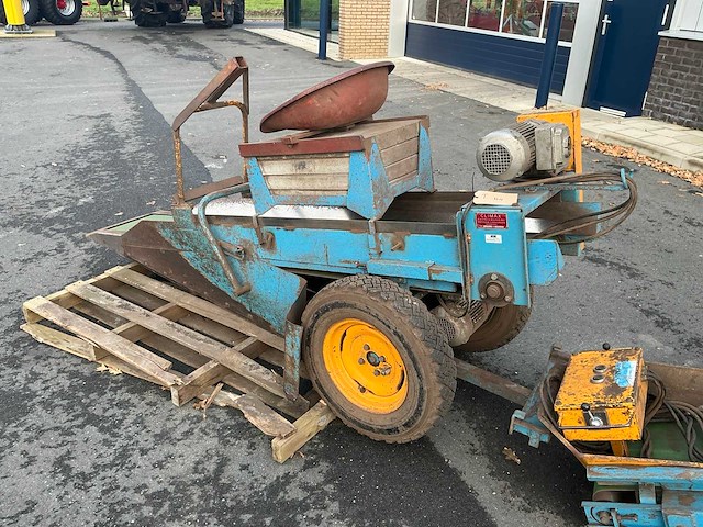 Climax z40v opraapmachine met mobiele opvoerband - afbeelding 23 van  37