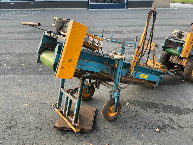 Climax z40v opraapmachine met mobiele opvoerband - afbeelding 33 van  37