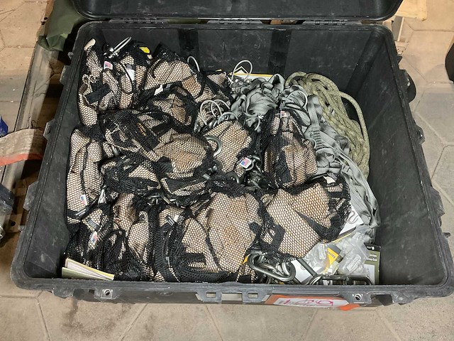 Climbers equipment - afbeelding 2 van  5