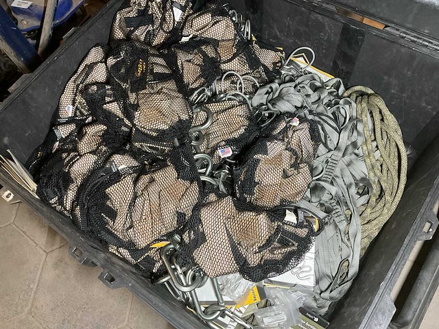 Climbers equipment - afbeelding 3 van  5