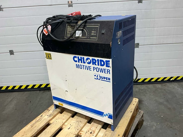 Cloride motive power acculader - afbeelding 1 van  7