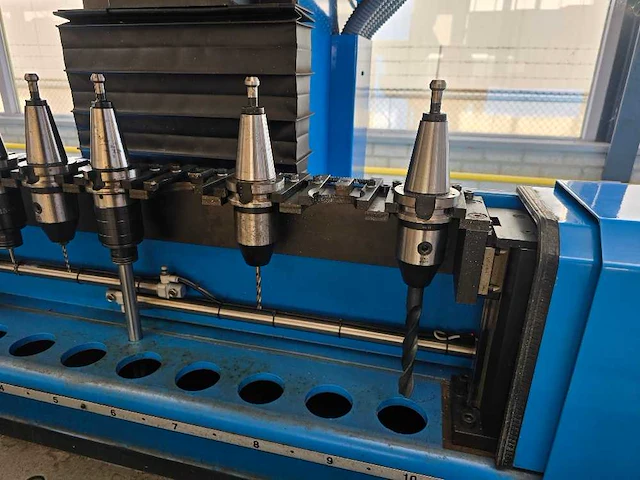 Cma - brd32cn6000 - cnc drilling machine - 2013 - afbeelding 22 van  22