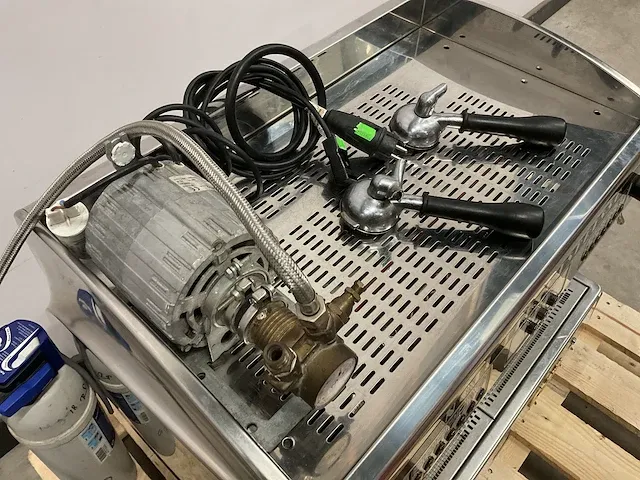 C.m.a. sae / 2-ai espressomachine - afbeelding 5 van  7