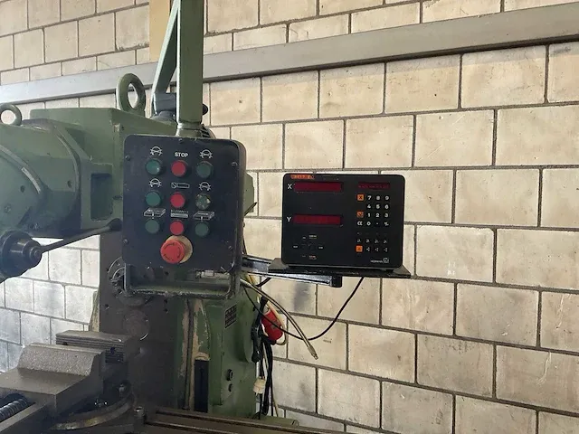 Cmc elgoibar fu- 2 cmc freesmachine - afbeelding 6 van  8