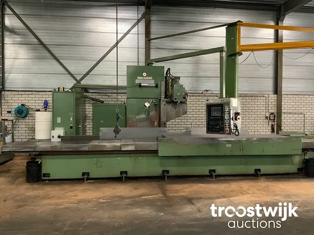 Cnc bedfreesmachine - afbeelding 12 van  50