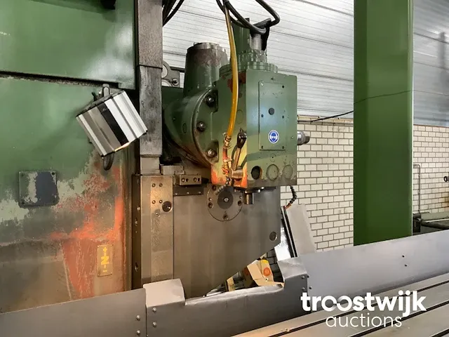 Cnc bedfreesmachine - afbeelding 23 van  50