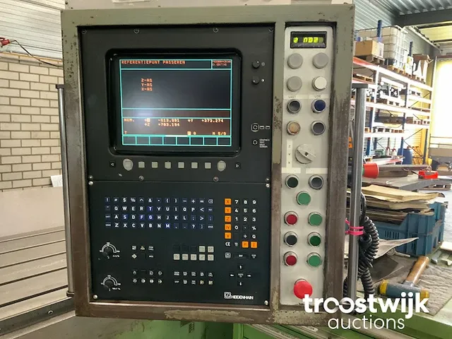 Cnc bedfreesmachine - afbeelding 24 van  50