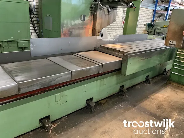 Cnc bedfreesmachine - afbeelding 27 van  50