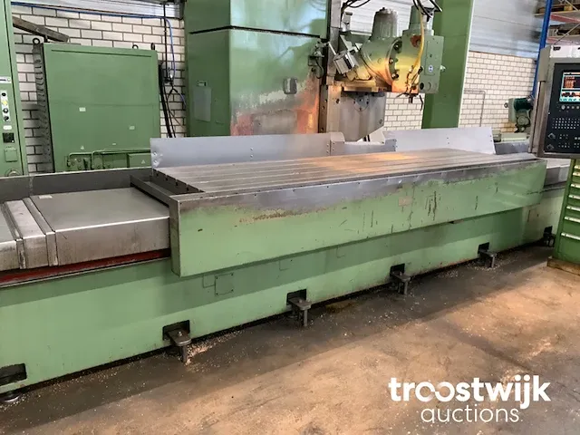 Cnc bedfreesmachine - afbeelding 30 van  50