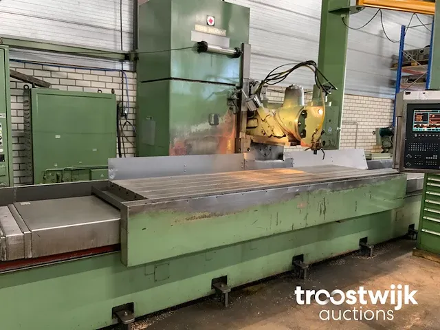 Cnc bedfreesmachine - afbeelding 33 van  50