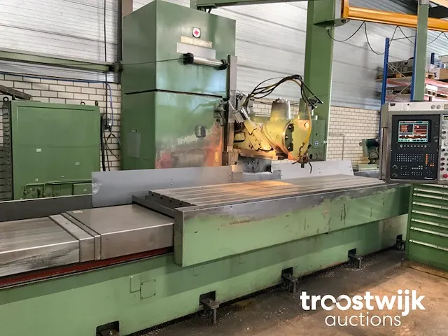 Cnc bedfreesmachine - afbeelding 36 van  50