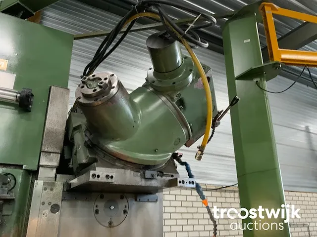 Cnc bedfreesmachine - afbeelding 46 van  50