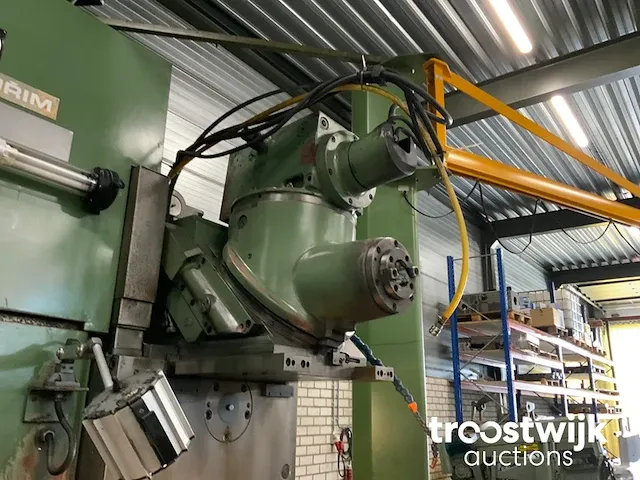 Cnc bedfreesmachine - afbeelding 47 van  50