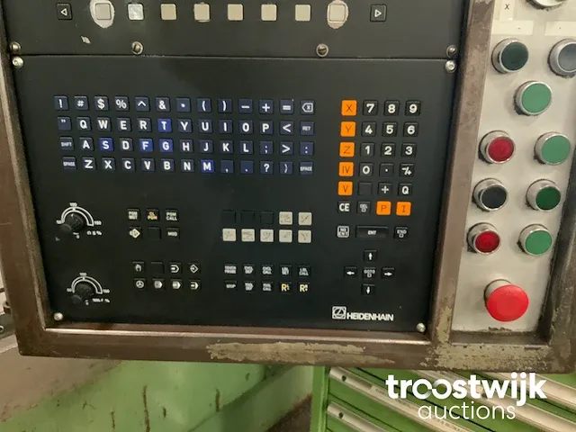 Cnc bedfreesmachine - afbeelding 48 van  50